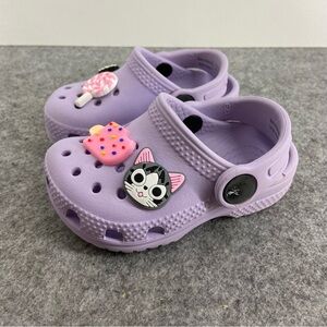 CROCs Classic Clog In Lavender Purple Child Size 4